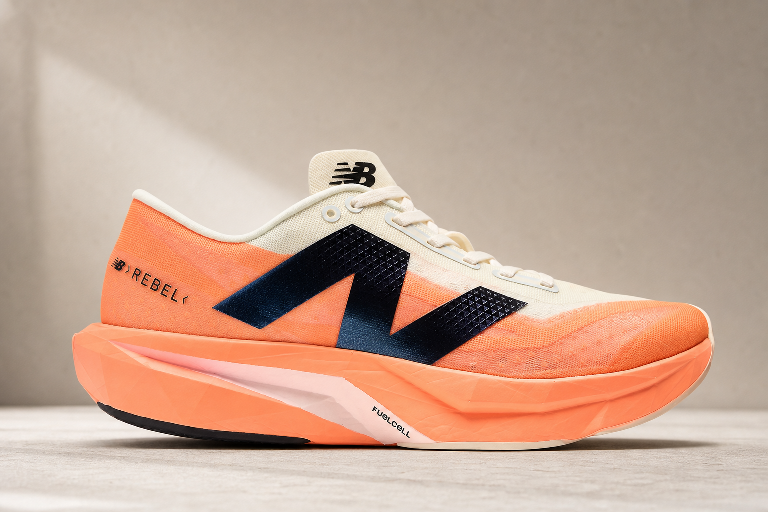 New Balance Rebel v4:輕盈推進的跑鞋新選擇